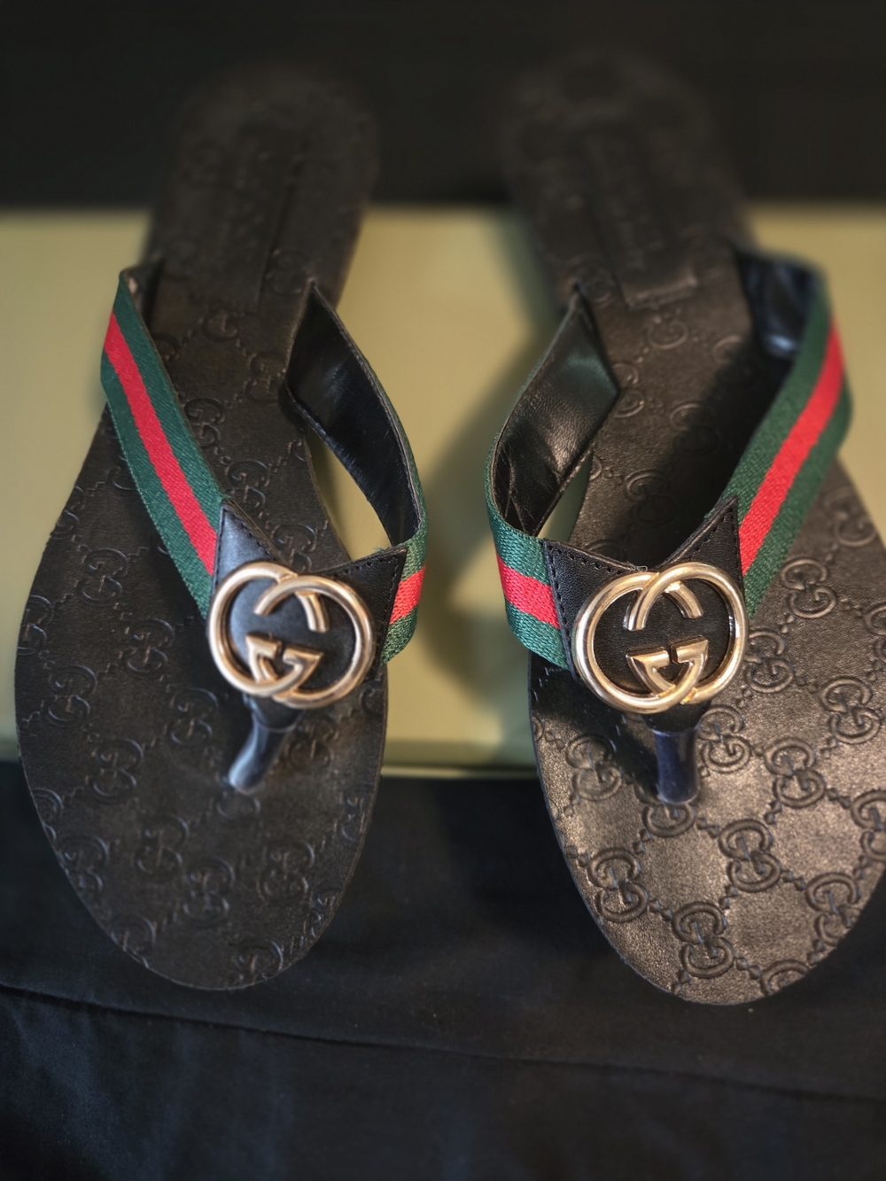 Designer InspiredBlk Leather Sandal Thong with Green & Red Web and Gold Double G